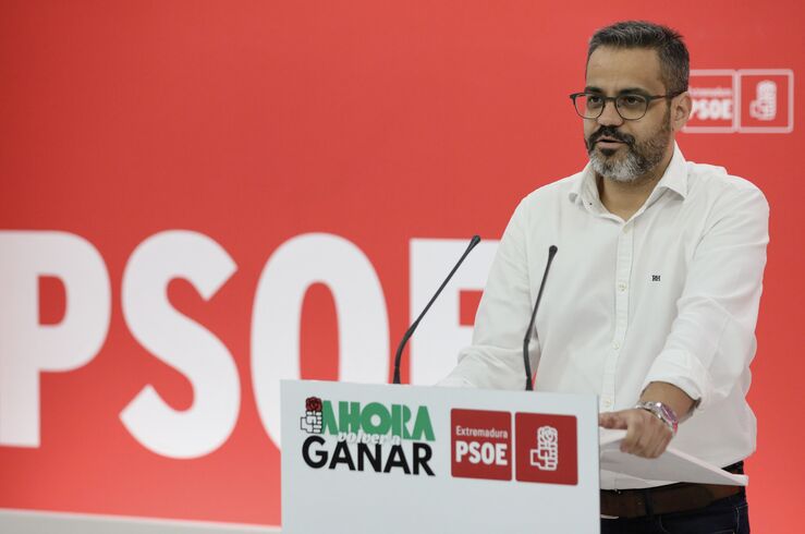 PSOE acusa a Guardiola de convertir la Junta en una institución antisistema 