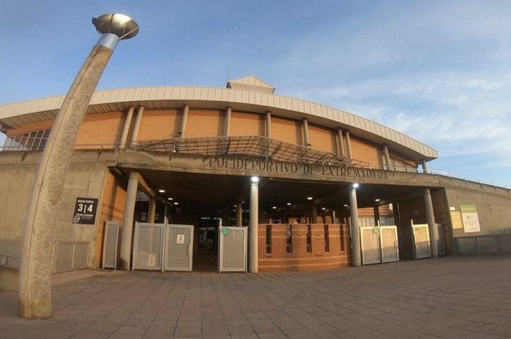 El Ayuntamiento de Badajoz renovará el equipamiento de gimnasia artística en La Granadilla
