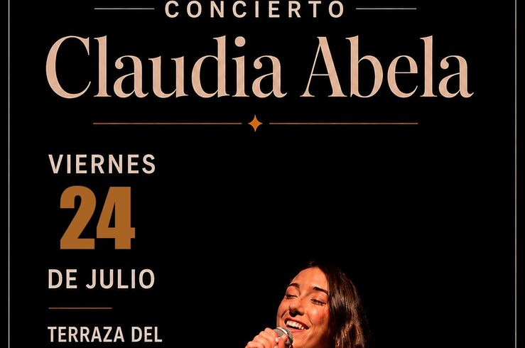 Concierto de la emeritense Claudia Abela en la terraza del Centro Cultural Alcazaba 