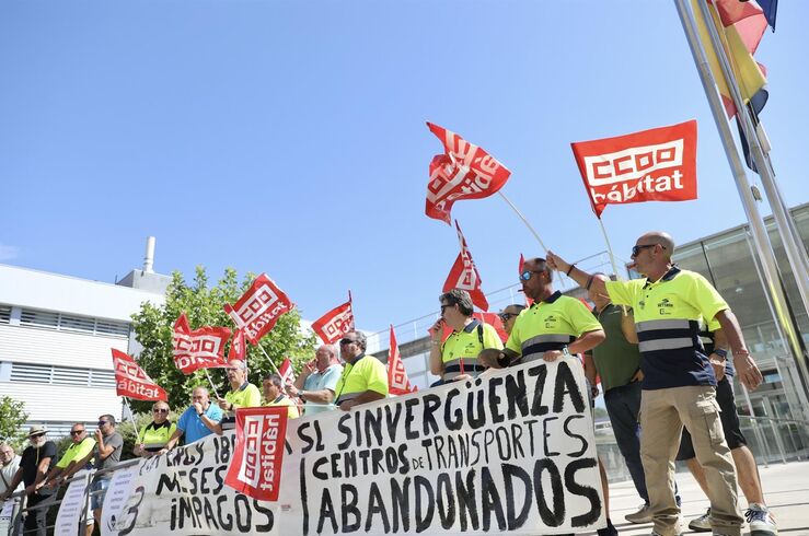 PSOE lamenta que resolución contrato centros de transporte termine con despido empleados