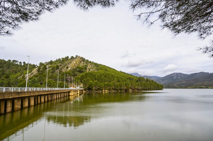 La CHG reforzará su capacidad de actuación con dos nuevos camiones forestales 4x4