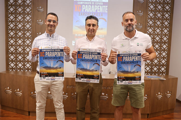 Zarza-Capilla, centro del vuelo libre con el Campeonato de España XC de Parapente