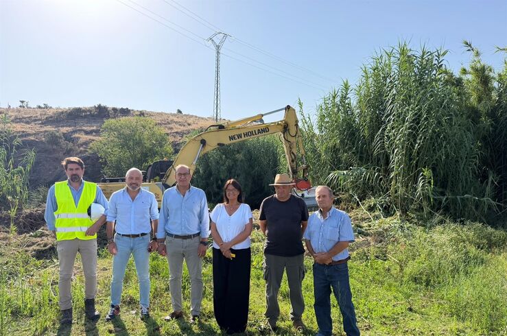 Comienza limpieza del cauce de la Ribera del Marco de Cáceres para evitar inundaciones