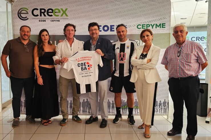 Coeba y el Club Deportivo Badajoz acuerdan abrir vías cooperación empresarial y deportiva
