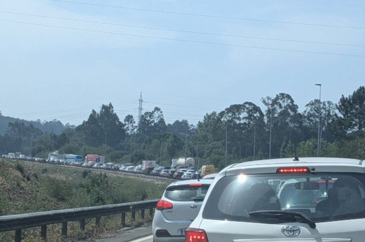 DGT pide precaución al volante ante eclipse, prevé 400.000 y 1,5 millones desplazamientos