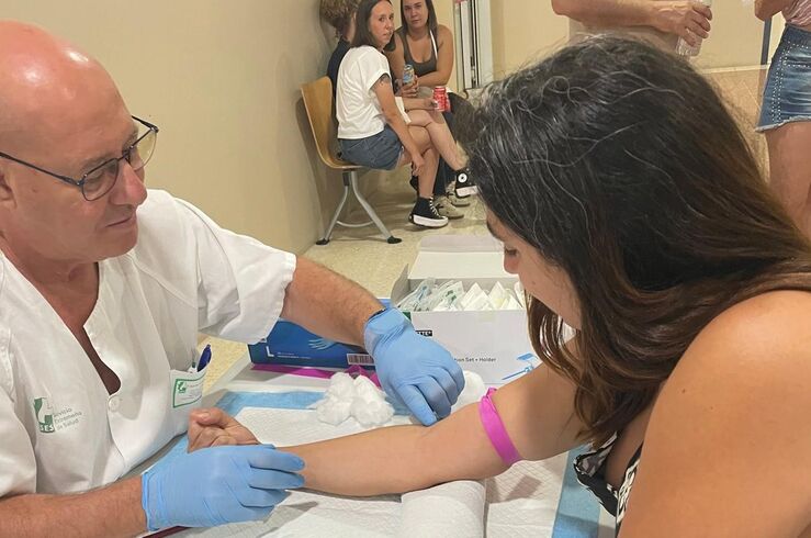 Exito de la jornada de donación de sangre y captación donantes médula en Badajoz