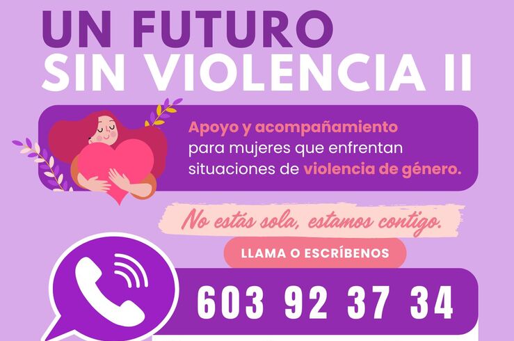 FEXAMUR llena las calles de Badajoz con carteles para concienciar sobre violencia género
