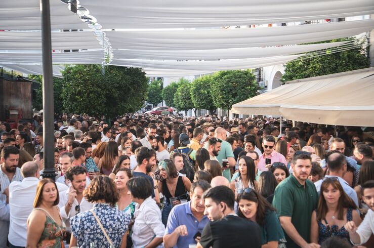 Establecimientos hosteleros podrán instalar barras en la calle durante la Feria de Mérida