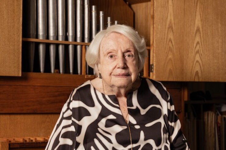La centenaria organista Montserrat Torrent ofrece un concierto en Garrovillas de Alconétar