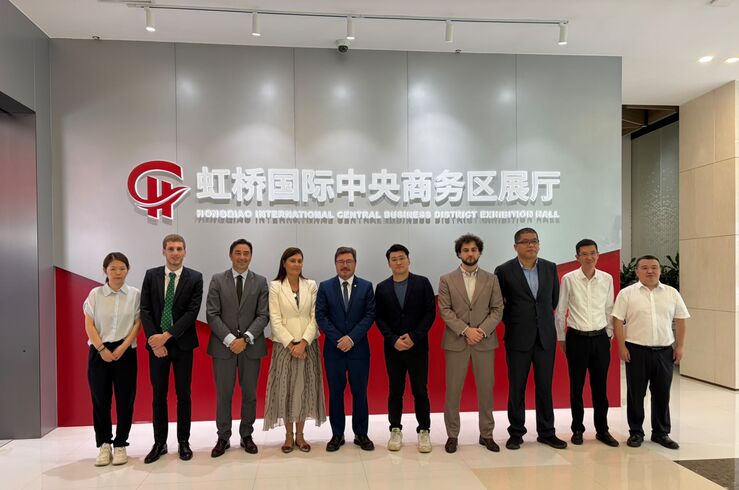 Santamaría presenta en Shanghái las oportunidades de inversión de Extremadura