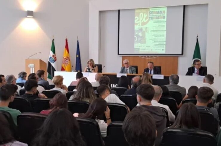 Facultad de Empresa, Finanzas y Turismo organiza la “I Semana Internacional del Turismo'