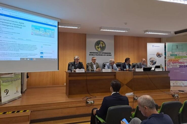 Cátedra Telefónica UEx cumple década en los Cursos Internacionales de Verano/Otoño