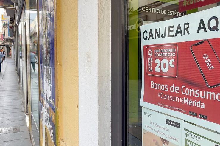 El equipo de Gobierno de Mérida recupera los bonos de 20 euros al comercio local