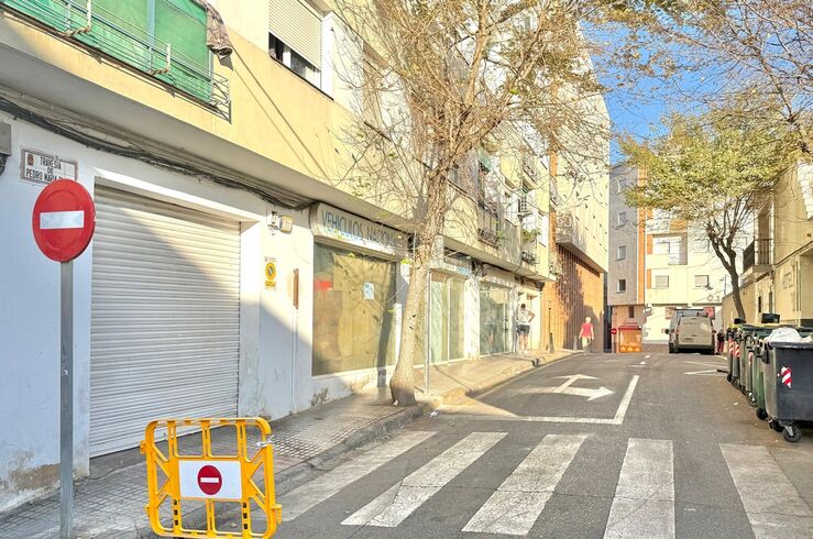 Modificación en el sentido del tráfico de la Travesía de Pedro María Plano de Mérida