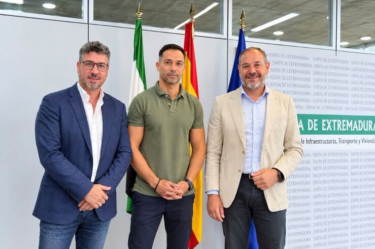 Junta prevé inicio renovación firme carretera Valverde de Leganés a Badajoz a final 2027