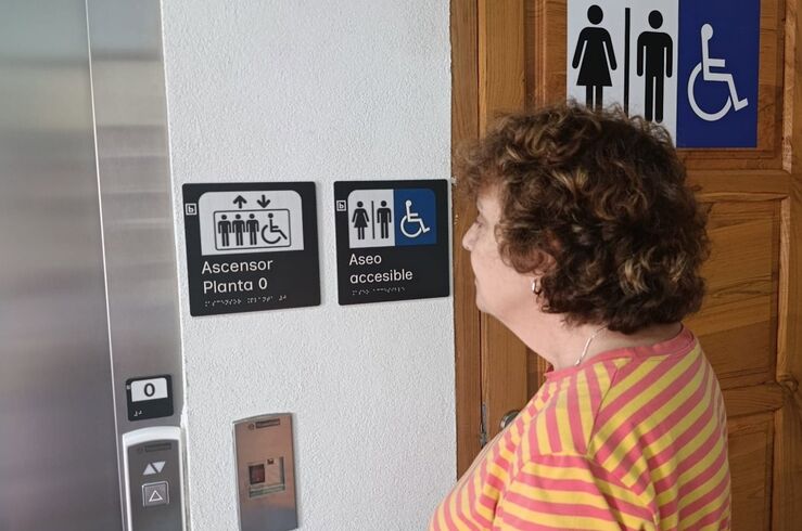 La Biblioteca Municipal de Coria mejora su accesibilidad cognitiva