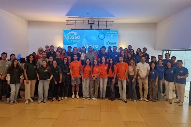 Programa TR3S60 de Educación reúne a más de 60 jóvenes para buscar soluciones a los retos