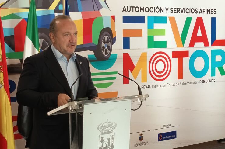 Junta destaca innovación tecnológica como factor de transformación del sector automoción