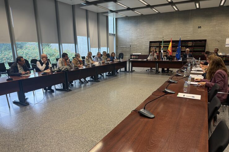 La Mesa de la Población de Extremadura evalúa la Estrategia de Reto Demográfico en 2025 