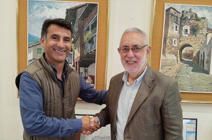 Fundación Valhondo y CP Cacereño renuevan convenio para dar continuidad a grada inclusiva