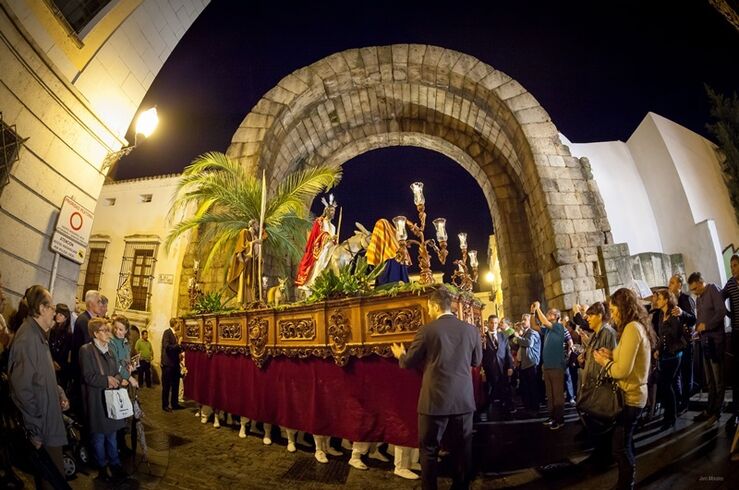 Junta de Cofradías de Mérida convoca concurso para elegir Cartel de la Semana Santa 2027