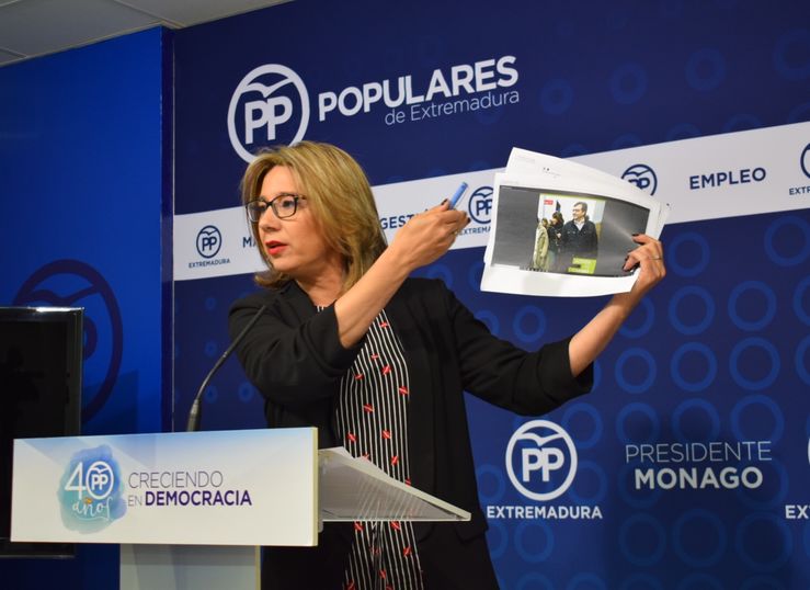 El PP critica que Vara se financia su campaa electoral con dinero pblico de extremeos