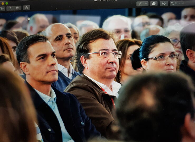 Vara participa en acto de la nueva campaa del Gobierno de la Gente  con Pedro Snchez
