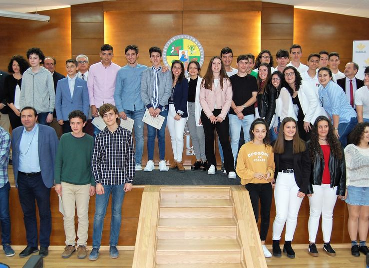 UEx y Caja Rural reconocen a mejores proyectos de investigacin alumnos ESO y Bachillerato