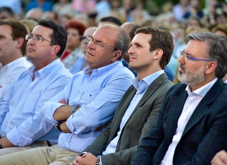 Monago aboga por poner un dique de contencin a las polticas del PSOE
