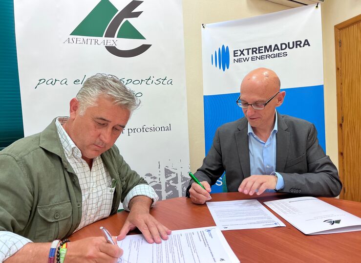 Extremadura New Energies y Asemtraex se unen para el desarrollo industrial de Cceres