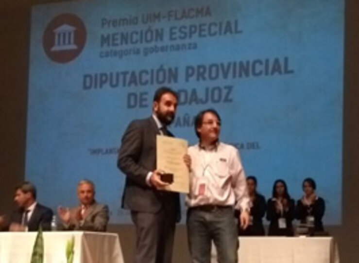 Diputacin de Badajoz premiada en encuentro municipalistas