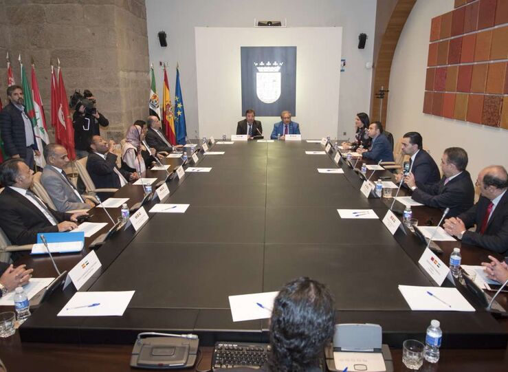 Consejo de Embajadores rabes muestra inters en Extremadura