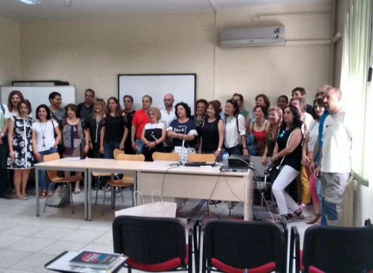 Comunidad educativa colegios pblicos de Badajoz instan al ayuntamiento a asumir conserjes