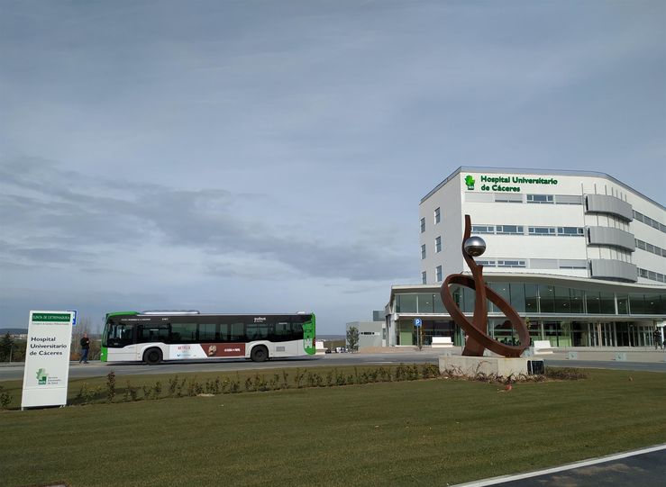 Ayuntamiento Cceres busca solucin definitiva para lnea de autobuses al nuevo hospital