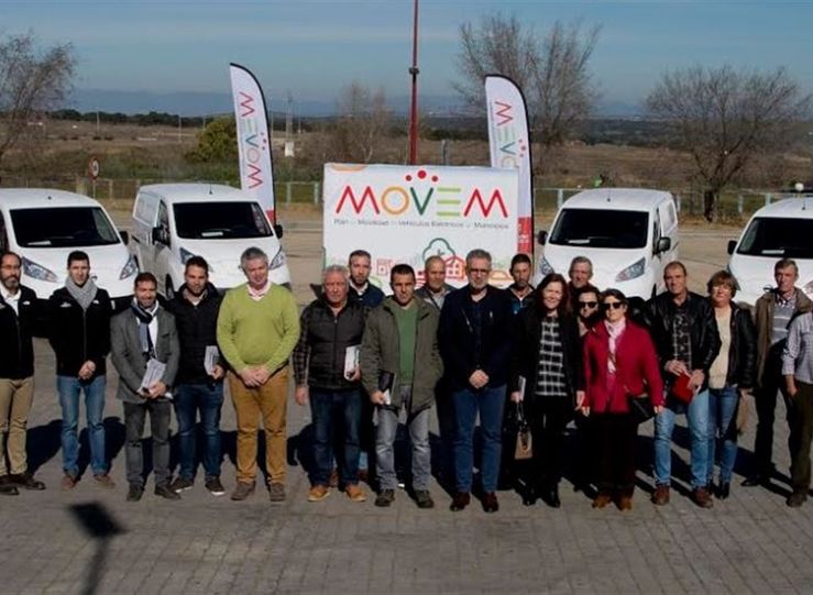 El Plan Movem de Diputacin de Badajoz facilita coche elctricos a 7 municipios La Siberia
