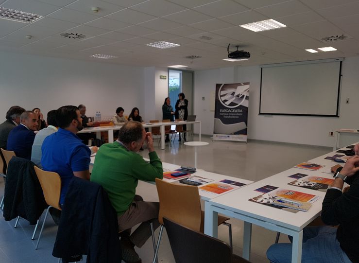 Diputacin Badajoz participa en mesa de intercambio sobre movilidad elctrica en Euroace
