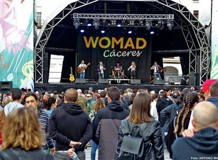 Womad Cceres afronta su segunda jornada con trece conciertos y previsin de mucho pblico