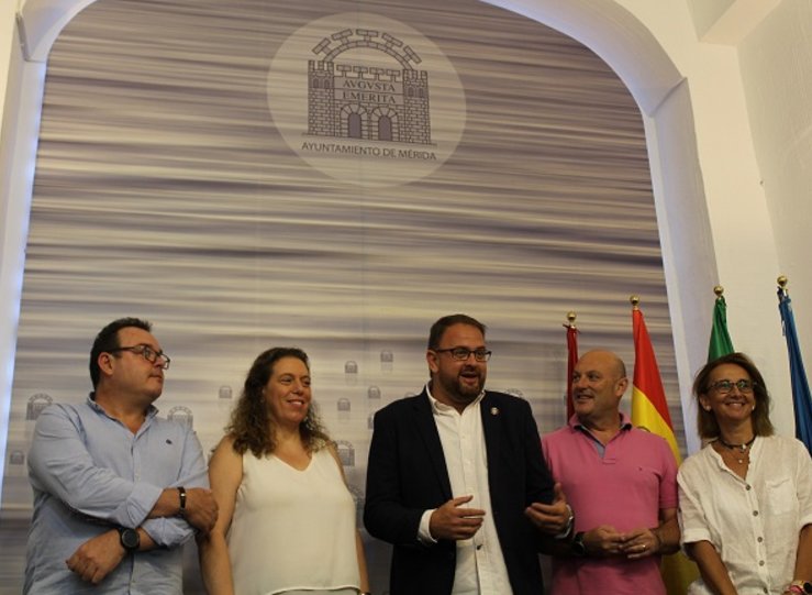El alcalde de Mrida presenta la estructura definitiva de su equipo de Gobierno
