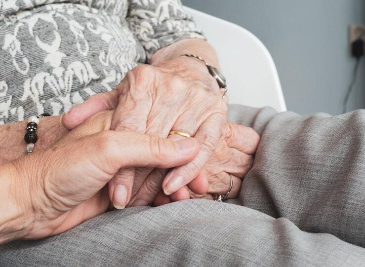 Dotacin de 88M para contratacin de 190 plazas en residencias para mayores en la regin