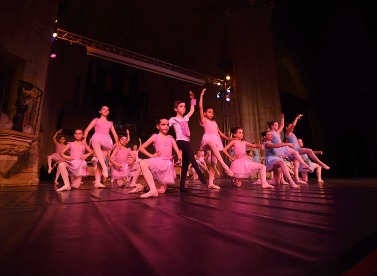 El Conservatorio Elemental de Danza de Diputacin de Cceres celebra la Semana de la Danza