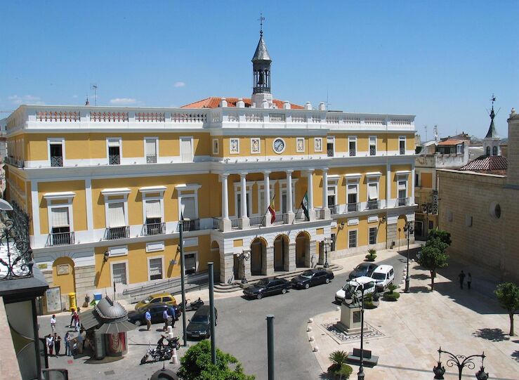 CSIF reclama uniformes reglamentarios para los trabajadores del Ayuntamiento de Badajoz