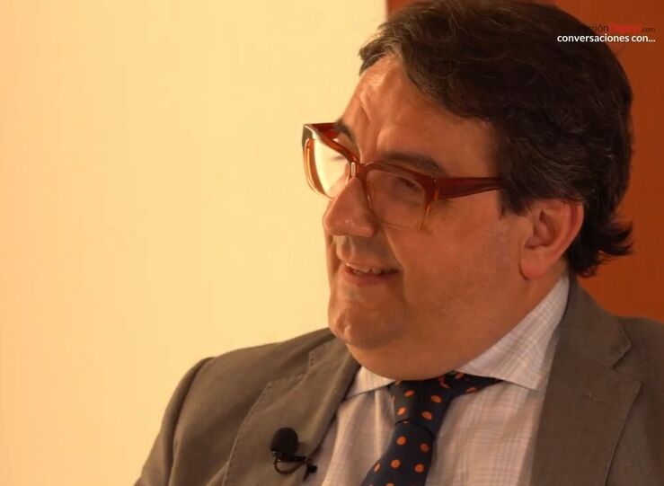 Conversaciones conJos Mara Vergeles Vicepresidente Segundo y Consejero de Sanidad 