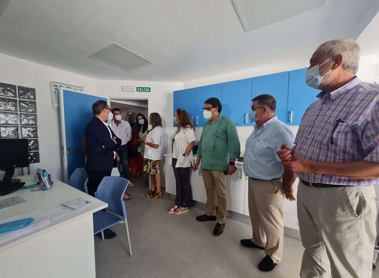 Herrera de Alcntara inaugura su consultorio local tras las obras de reforma