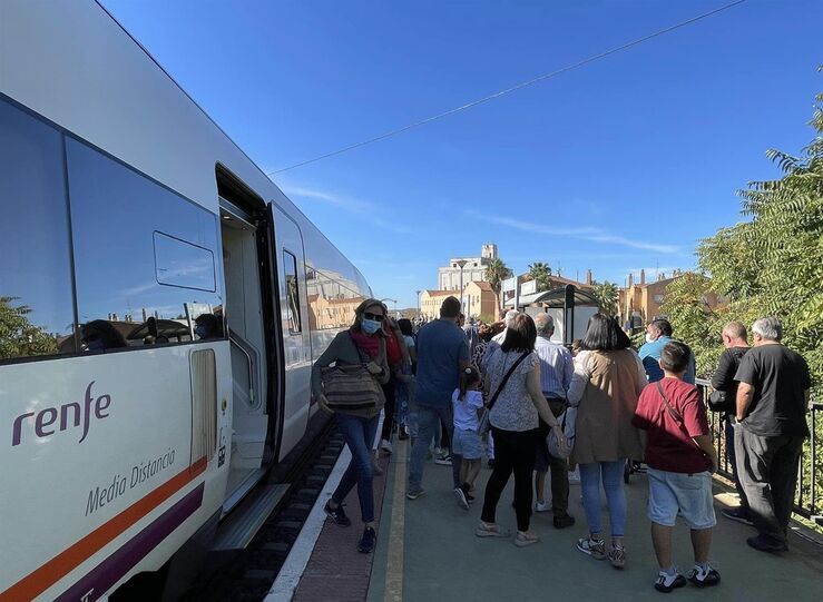 Renfe emite 8079 abonos gratuitos de Media Distancia de Extremadura para desplazamientos