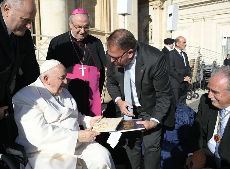 Osuna agradece personalmente al Papa Francisco concesin del Ao Jubilar Eulaliense