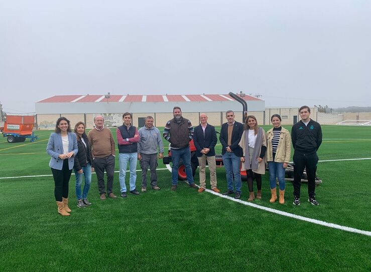 Diputacin de Badajoz aporta 166000 euros para remodelar campo de ftbol de Trujillanos