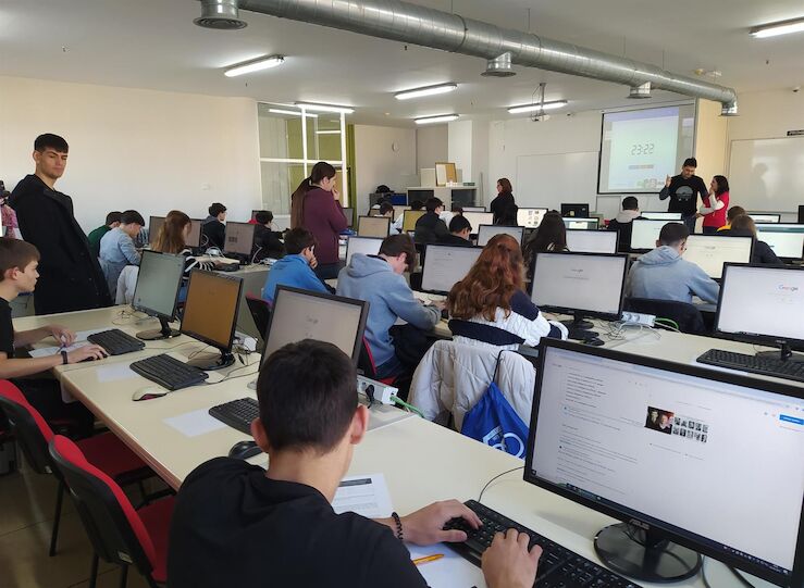 1500 estudiantes en XXXIII Olimpiada Matemtica Jnior y I Olimpiada Matemtica Juvenil