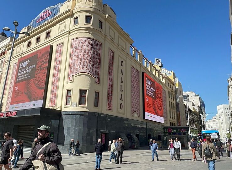 Tipos y Usos de Pantallas Informativas y Publicitarias en Espaa