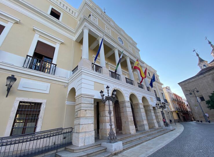 La justicia declara improcedente un despido efectuado por el Ayuntamiento de Badajoz