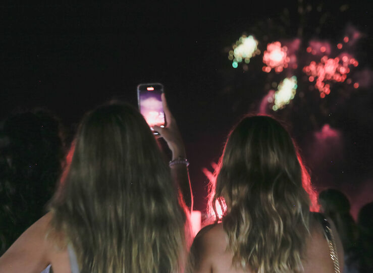 La celebracin de fuegos artificiales es una responsabilidad de carcter municipal